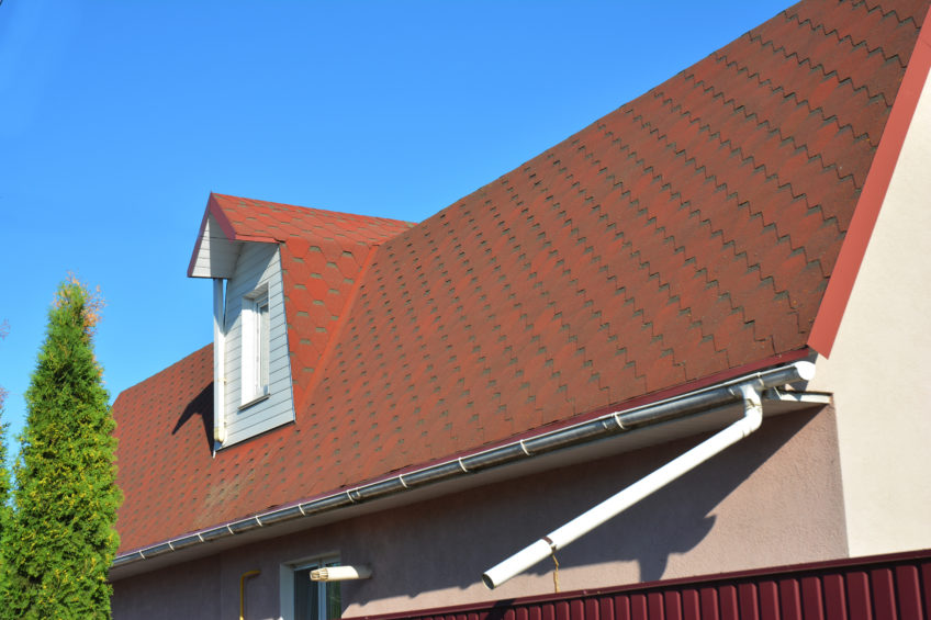 Troubles in Roof Draining – Go for Gutter Replacement