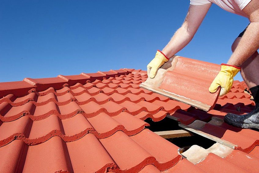 Advantages Of Opting For Tile Roof Restoration