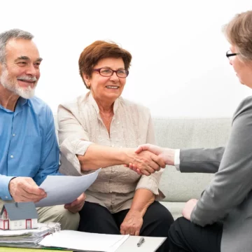 How Can A Real Estate Agent Save For Retirement?